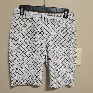 Elegant Grid Pattern Women's Shorts